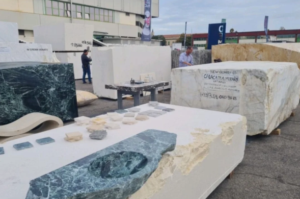 Calacatta Marble 